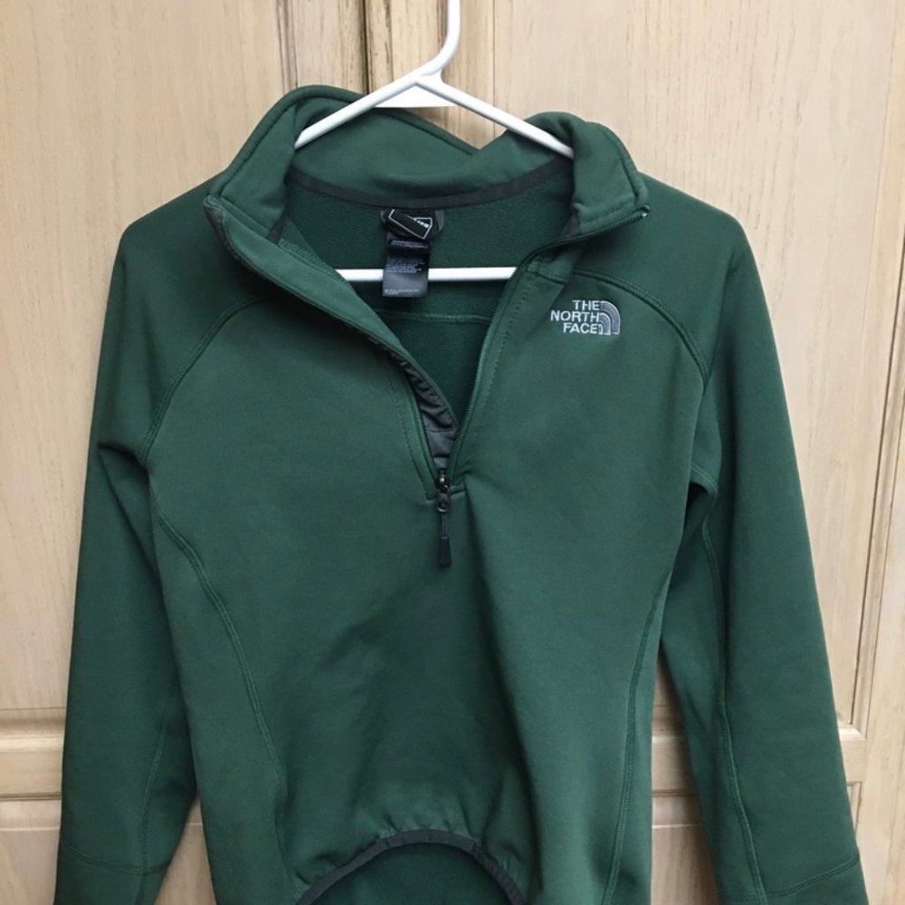 Green NorthFace Pullover
